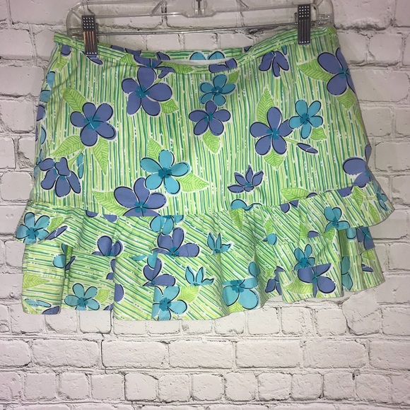 Lilly Pulitzer Dresses & Skirts - Lilly Pulitzer floral mini skirt